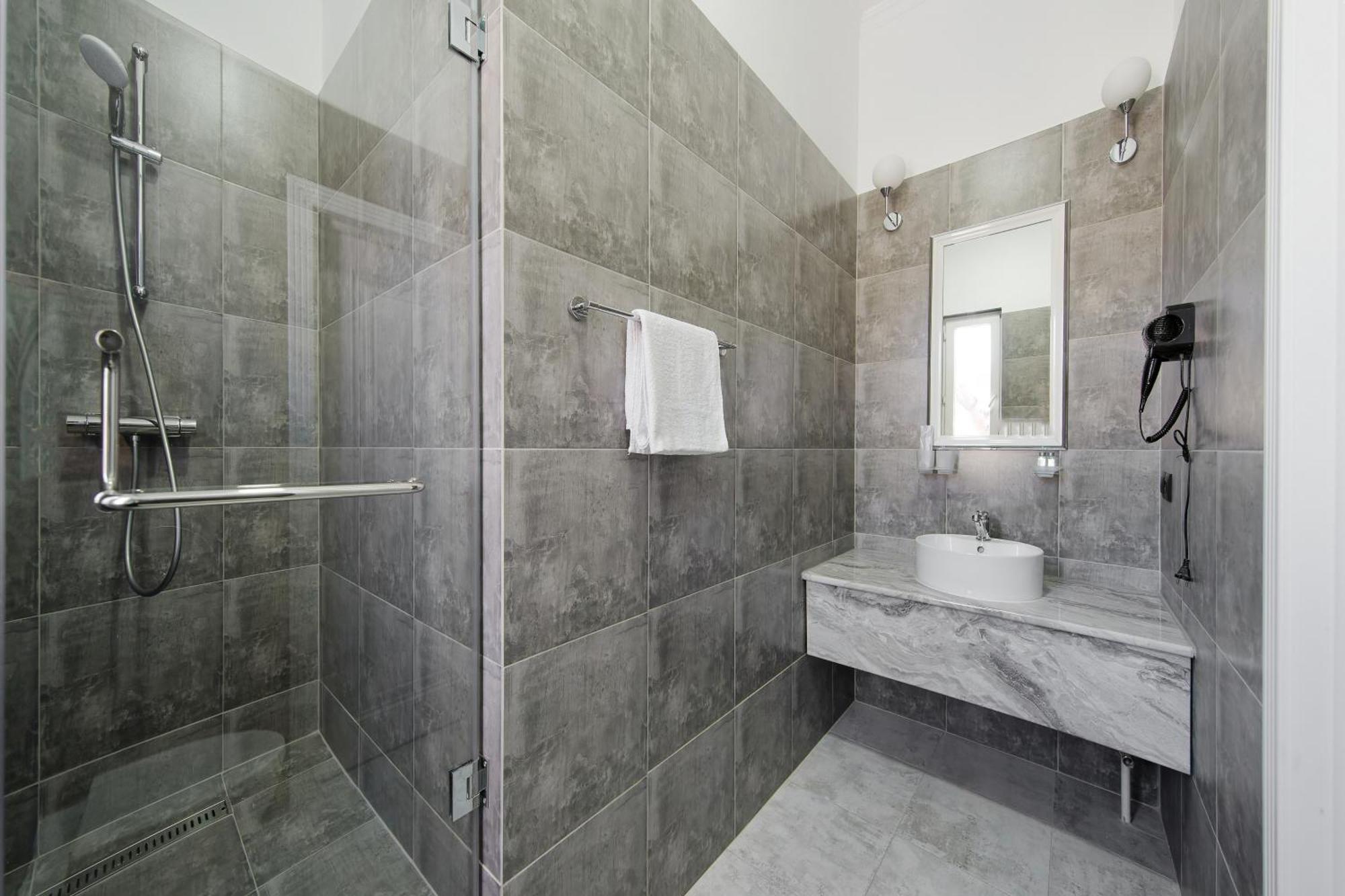 Hannah Inn Budget Hotel Αστάνα Εξωτερικό φωτογραφία