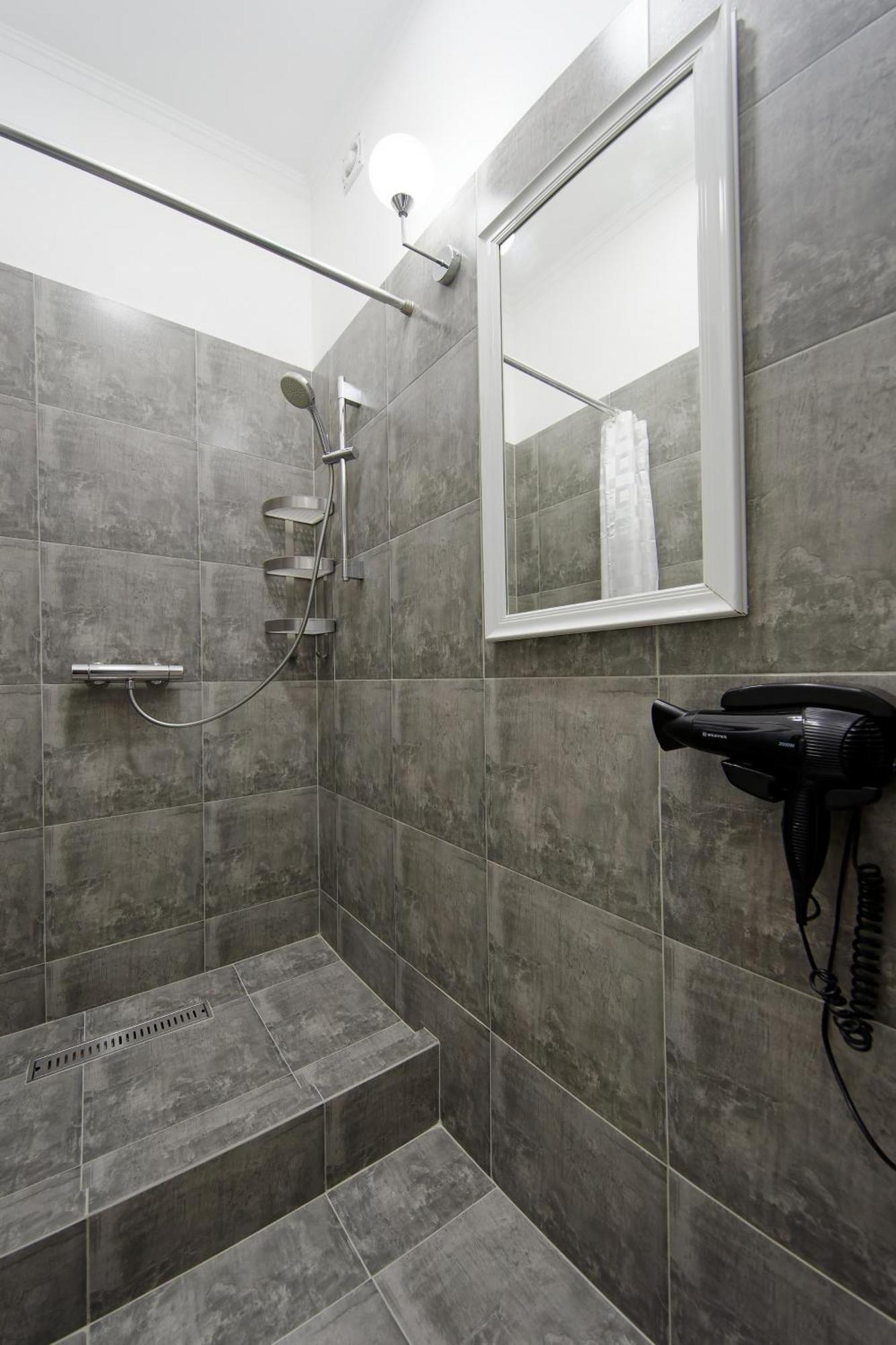 Hannah Inn Budget Hotel Αστάνα Εξωτερικό φωτογραφία